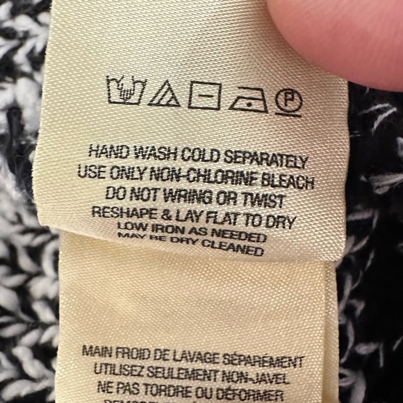 Anthropologie NWOT Akemi + Kin Black White Ombré Chunky Knit Cardigan - Picture 12 of 16